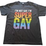 Pride t-skjorte med vakkert budskap. Tekst både foran og bak.