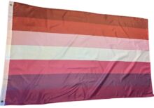 Det lesbiske flagget med 7 farger i størrelsen 90x150 cm.