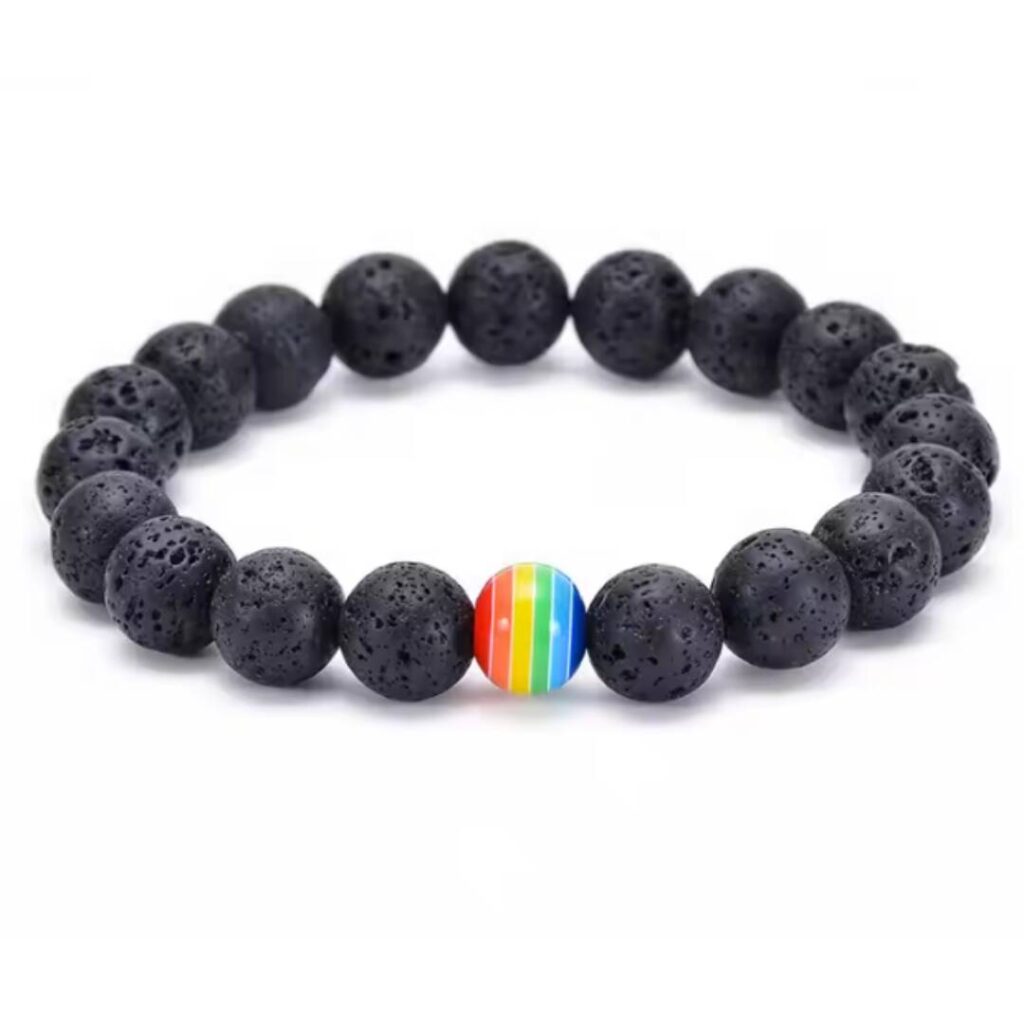 Nydelig pride-armbånd av svart naturstein