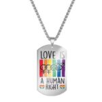 Pride nøkkelring med teksten "love is human right".