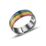 Nydelig pride-ring i pridefargene.