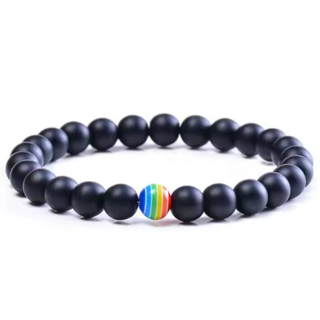 Pride armbånd med frosted stone