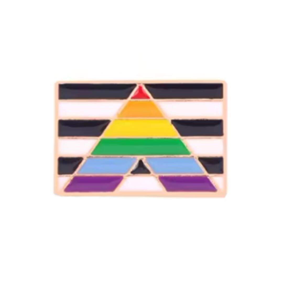 Vis støtte til LHBTQ+-miljøet med denne straight ally pride pin.
