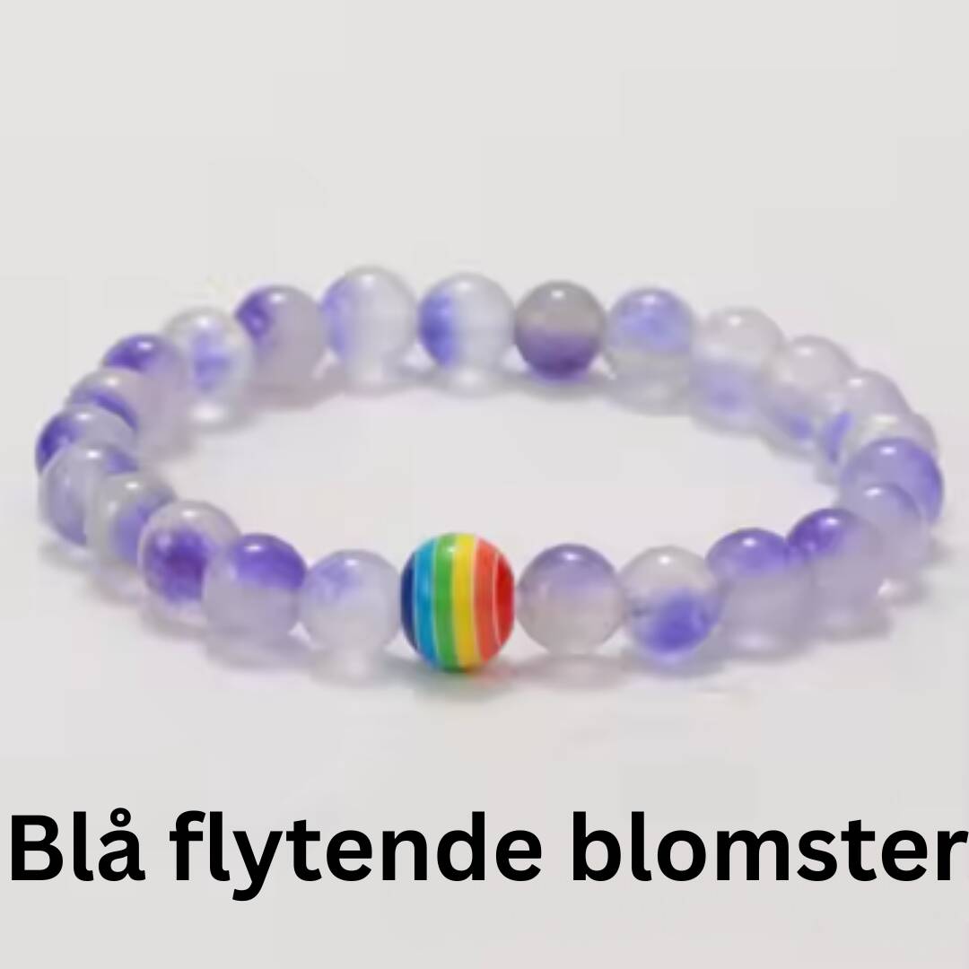 Pride armbånd med blå flytende blomster.
