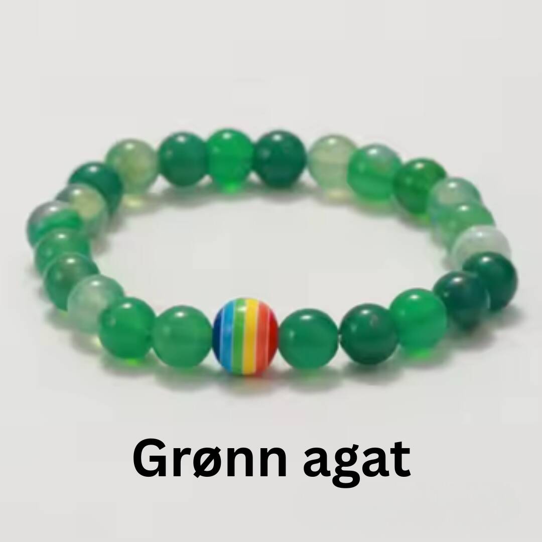 Vakkert pride armbånd med grønn agat.