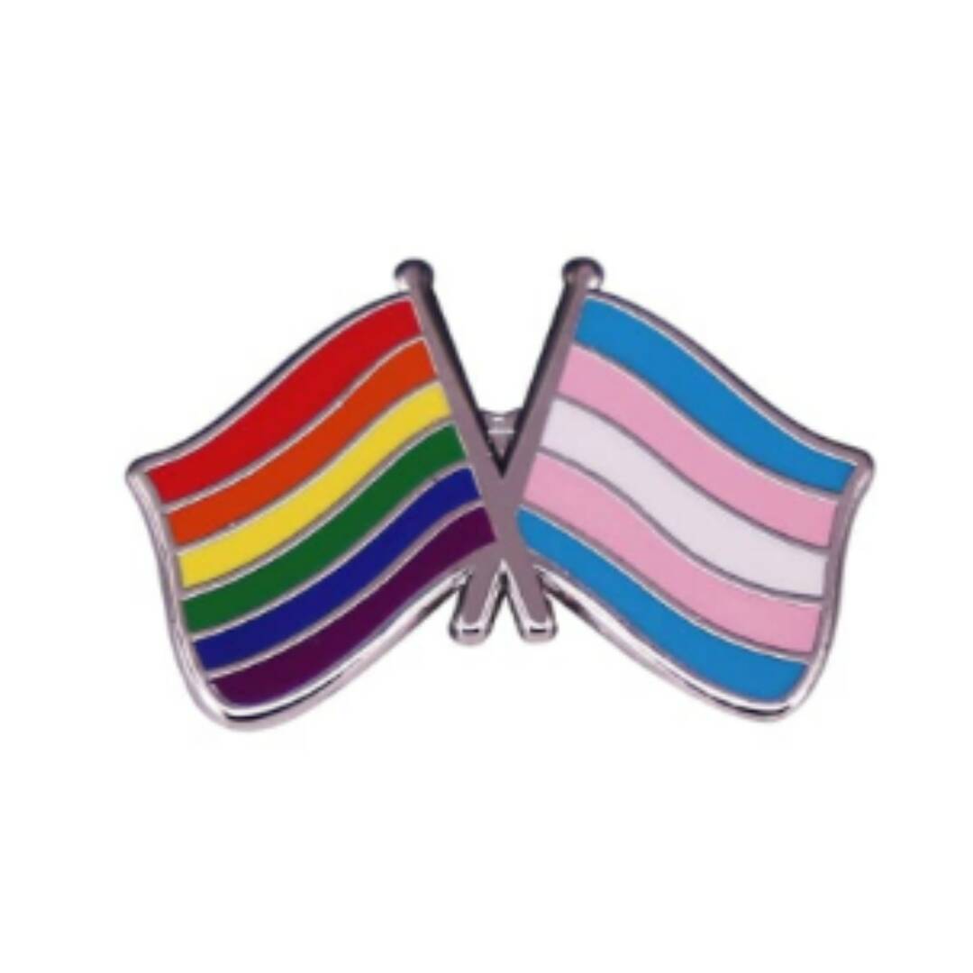 Nydelig kombinert pin med transflagg og prideflagg.