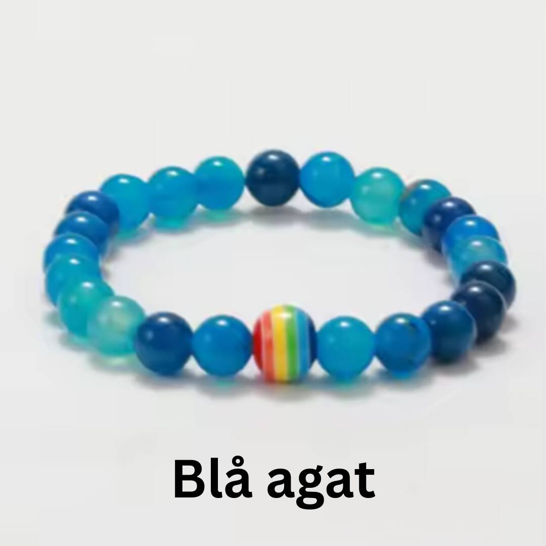 Pride armbånd med blå agat og vakre steiner.