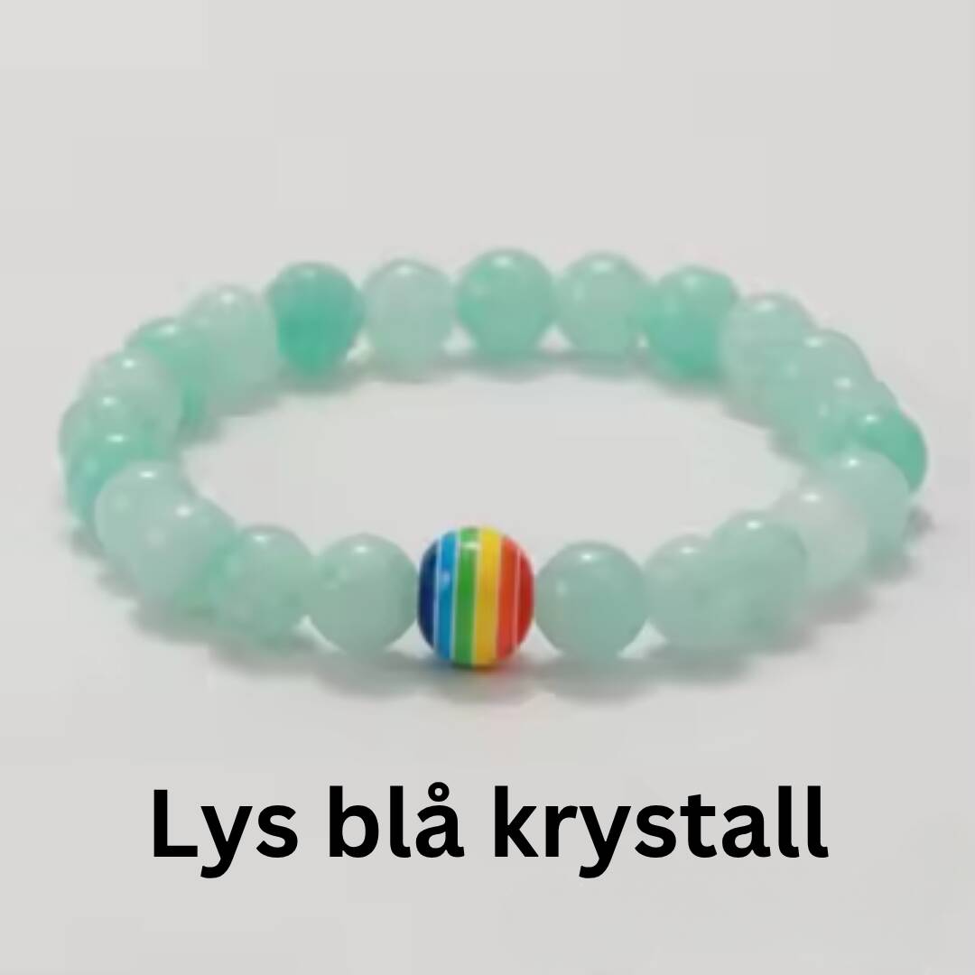 Lys blå krystall pride armbånd.