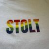 Stolt t-skjorte med pridefarger